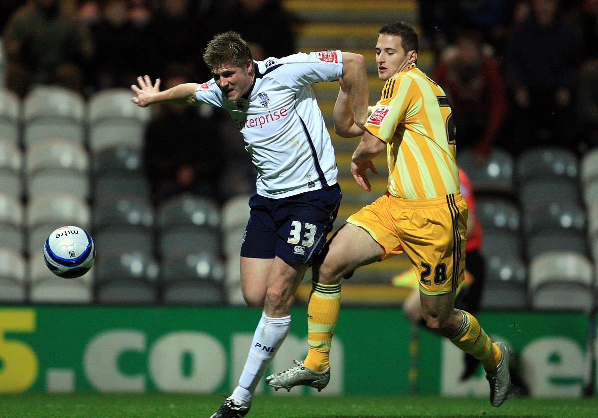 包含雷恩面对里尔，主场不幸吞下败绩的词条