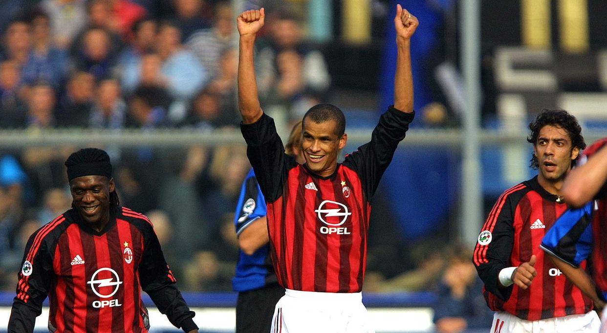 关于巴西传奇球星在国际赛场闪耀的信息