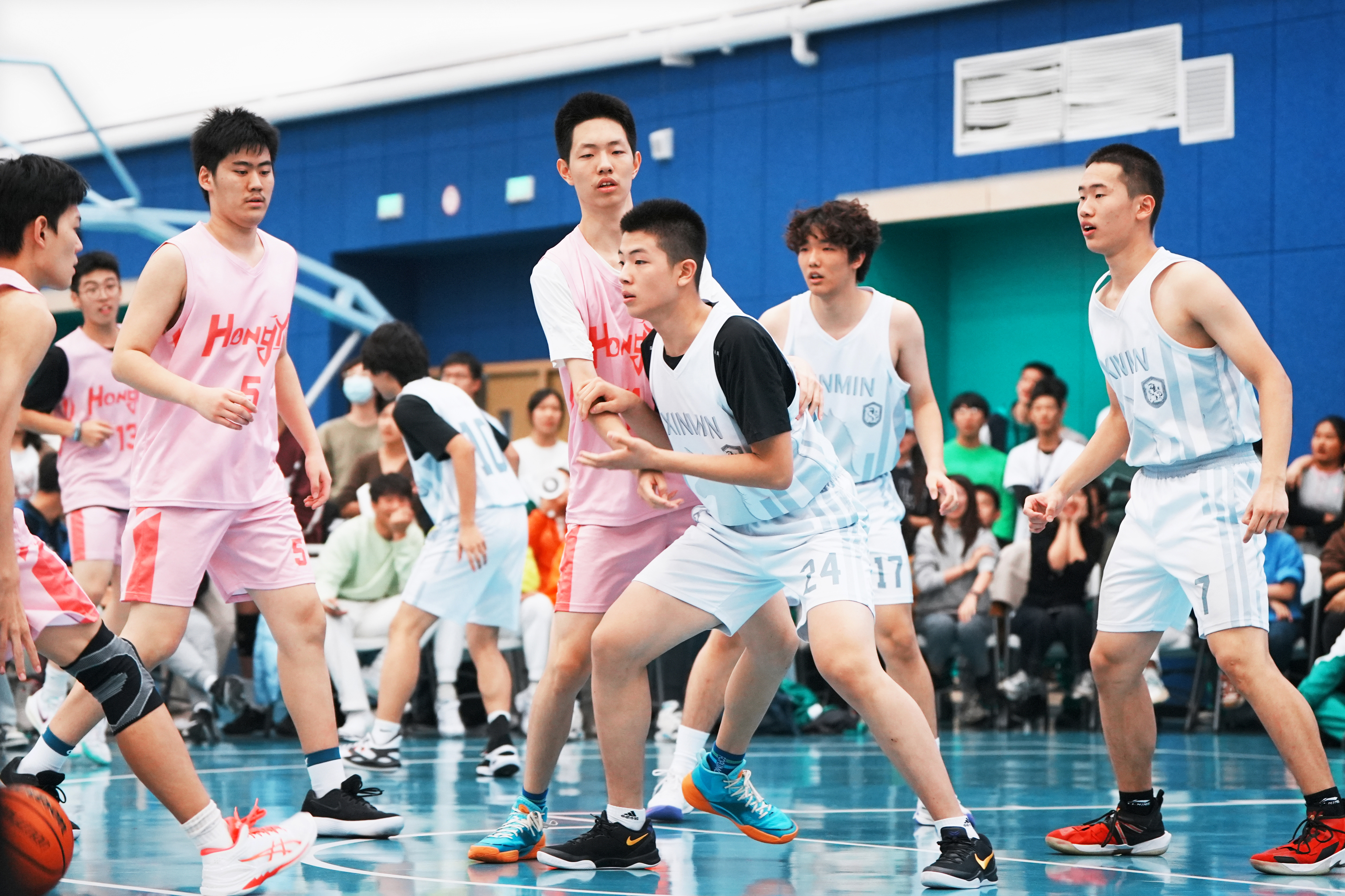 精彩盛景！顶尖篮球联赛魅力四射展现