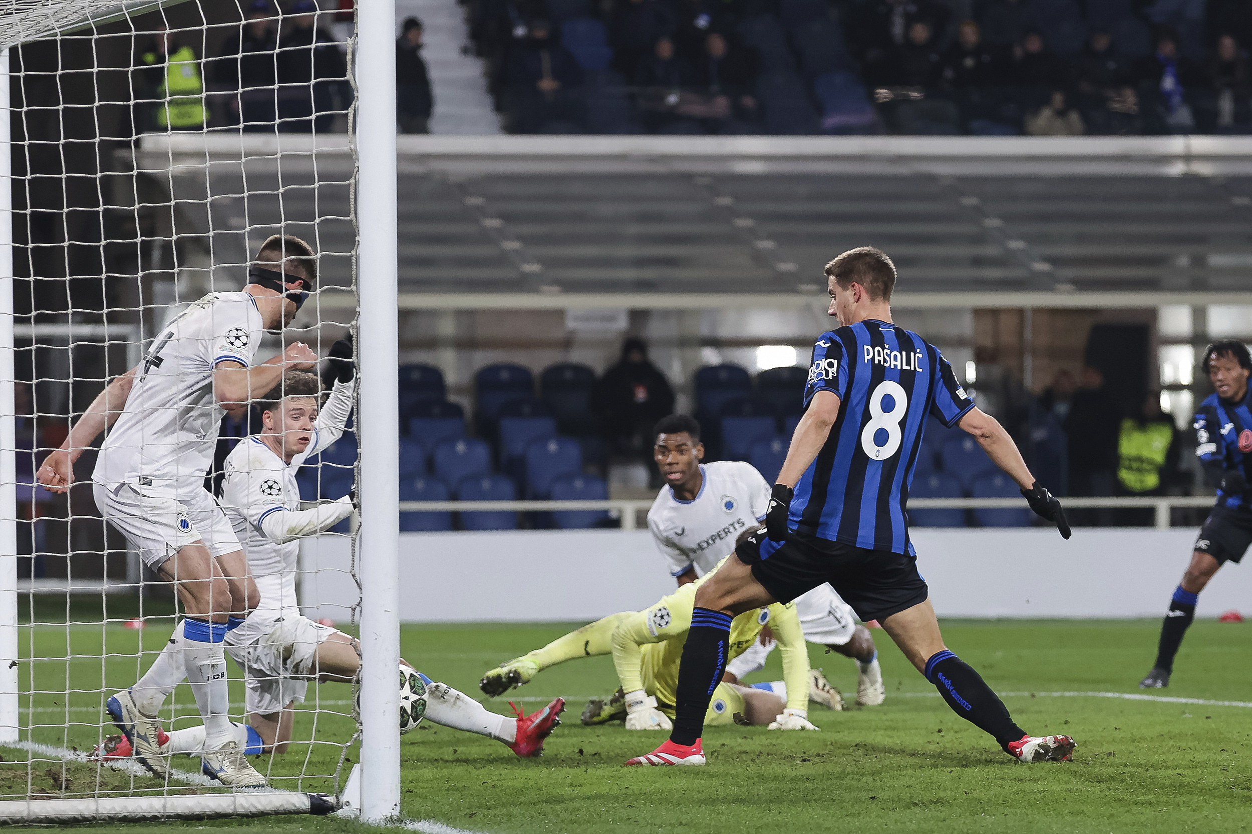 包含克罗地亚大胜乌克兰，晋级下一轮！的词条