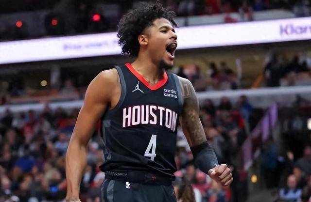 关于沃尔夫斯堡全队合作打破困境，豪取三分的信息