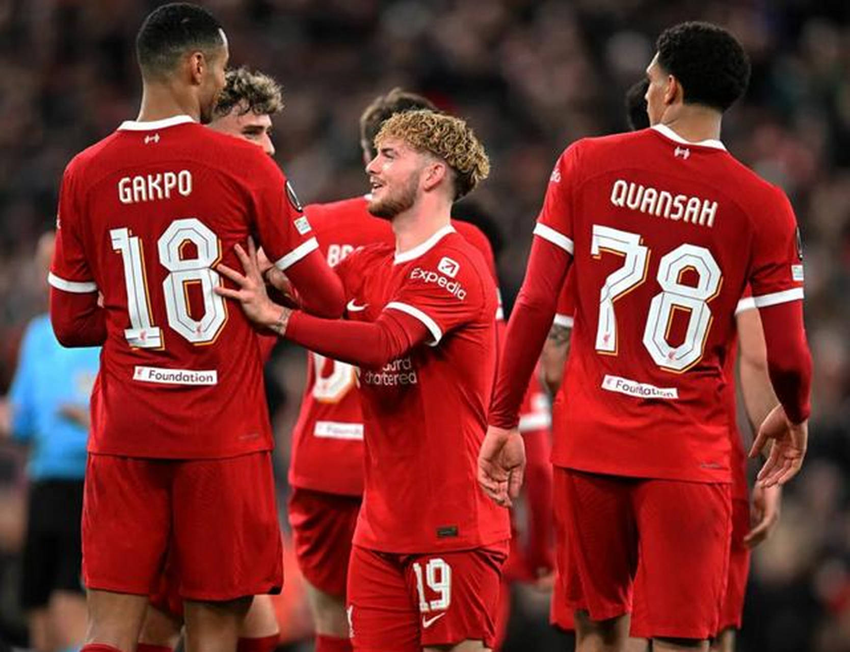 英超球队士气高涨，备战即将到来的比赛