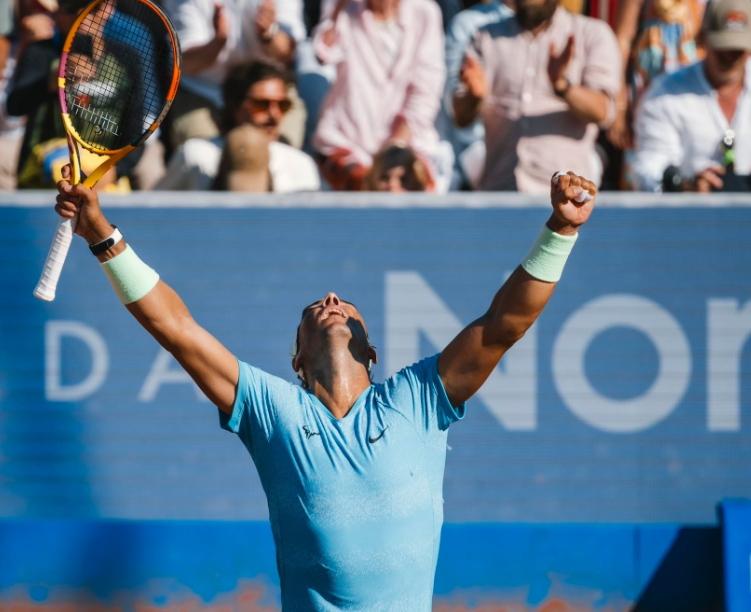 关于年终总决赛鏖战法网，纳达尔带队取胜的信息